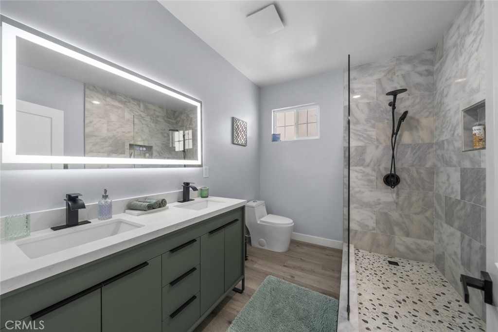 MLS #SR25181881 image #8