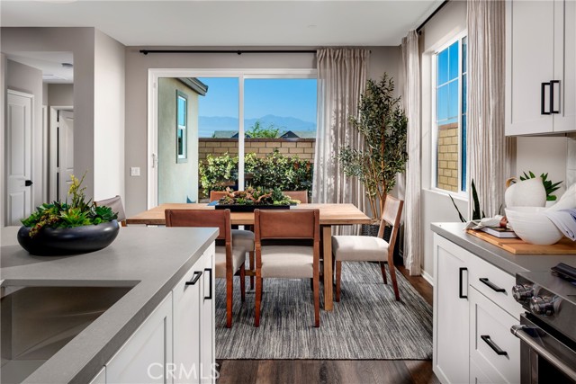 4191 S. WINWOOD PASEO S, Ontario CA: https://media.crmls.org/medias/a855e3a2-df57-4dd5-9662-dcb797dbaa77.jpg