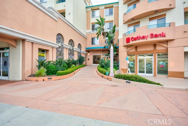 Detail Gallery Image 2 of 41 For 580 W Main #302,  Alhambra,  CA 91801 - 2 Beds | 2 Baths