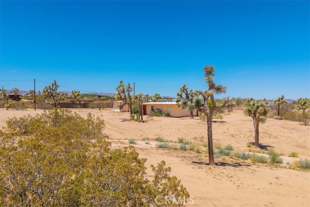 58382 Sunny Sands Drive, Yucca Valley CA: https://media.crmls.org/medias/a8562c38-343b-467a-a66a-1f7af66f63ec.jpg