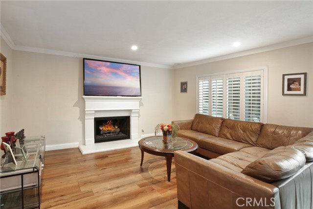 Detail Gallery Image 13 of 20 For 19421 Hallmark Ln, Cerritos,  CA 90703 - 4 Beds | 3 Baths