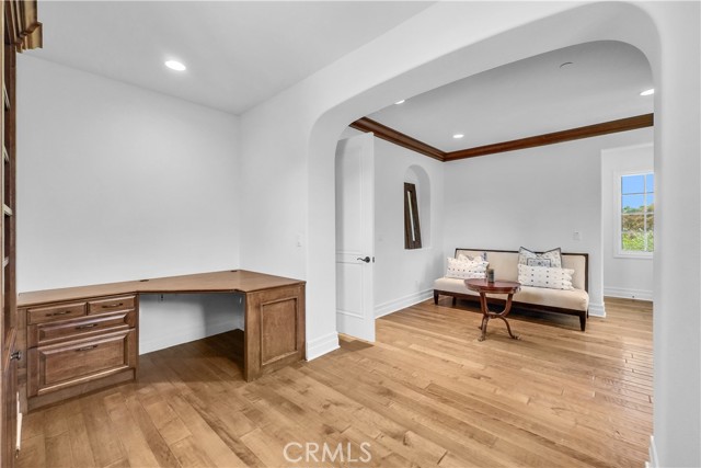 25 Village Way, Irvine CA: https://media.crmls.org/medias/a856f034-156d-4163-9dc9-572591e04306.jpg