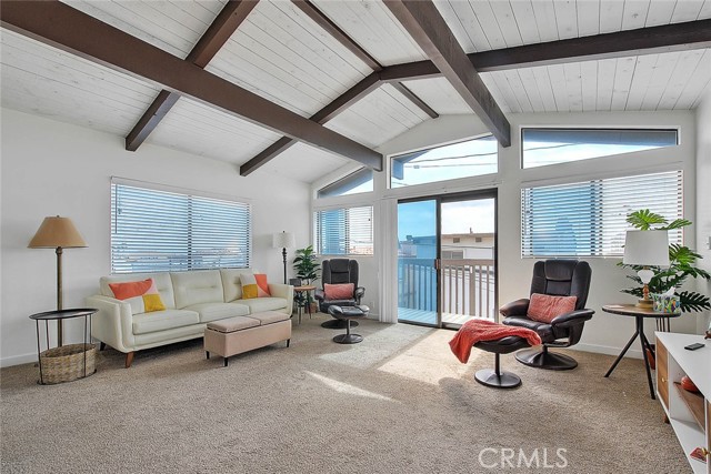 Detail Gallery Image 1 of 17 For 833 Monterey Bld, Hermosa Beach,  CA 90254 - 2 Beds | 2 Baths