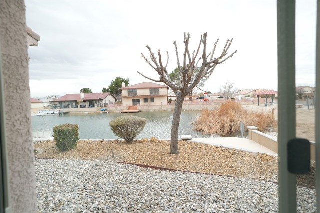 Detail Gallery Image 10 of 22 For 14365 Nautical Ln #7,  Helendale,  CA 92342 - 2 Beds | 2/1 Baths