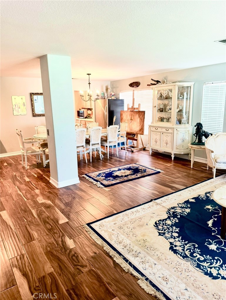 MLS #IV25222075 image #8