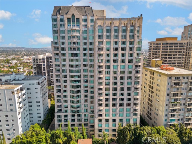 Detail Gallery Image 1 of 1 For 10727 Wilshire Bld #403,  Los Angeles,  CA 90024 - 2 Beds | 2/1 Baths