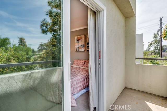 Detail Gallery Image 22 of 36 For 4702 Fulton Ave #303,  Sherman Oaks,  CA 91423 - 2 Beds | 2 Baths