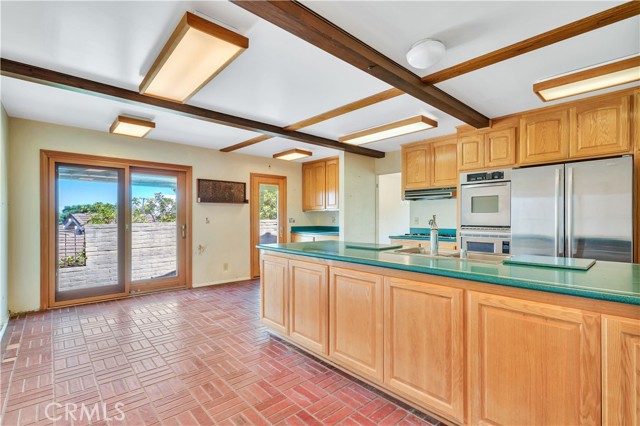 5118 Willow Wood Road, Rolling Hills Estates CA: https://media.crmls.org/medias/a858cba8-6f0d-4d27-a310-8dbe866d50b4.jpg