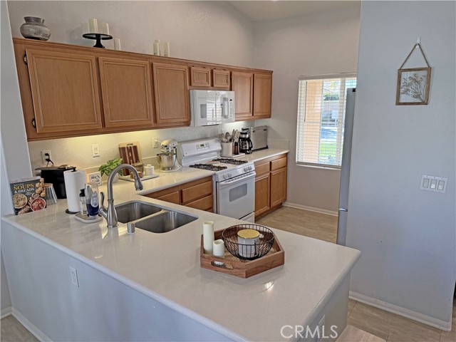 Detail Gallery Image 4 of 34 For 1334 Clover, Beaumont,  CA 92223 - 3 Beds | 2 Baths