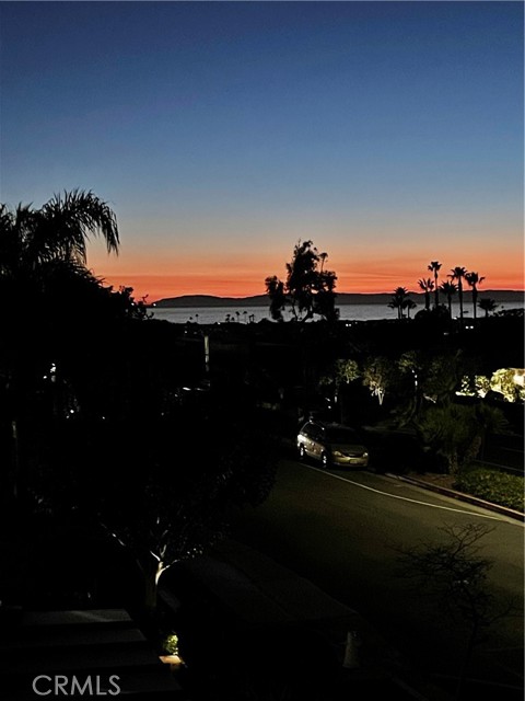 Detail Gallery Image 19 of 22 For 504 Avocado Ave, Corona Del Mar,  CA 92625 - 3 Beds | 3 Baths