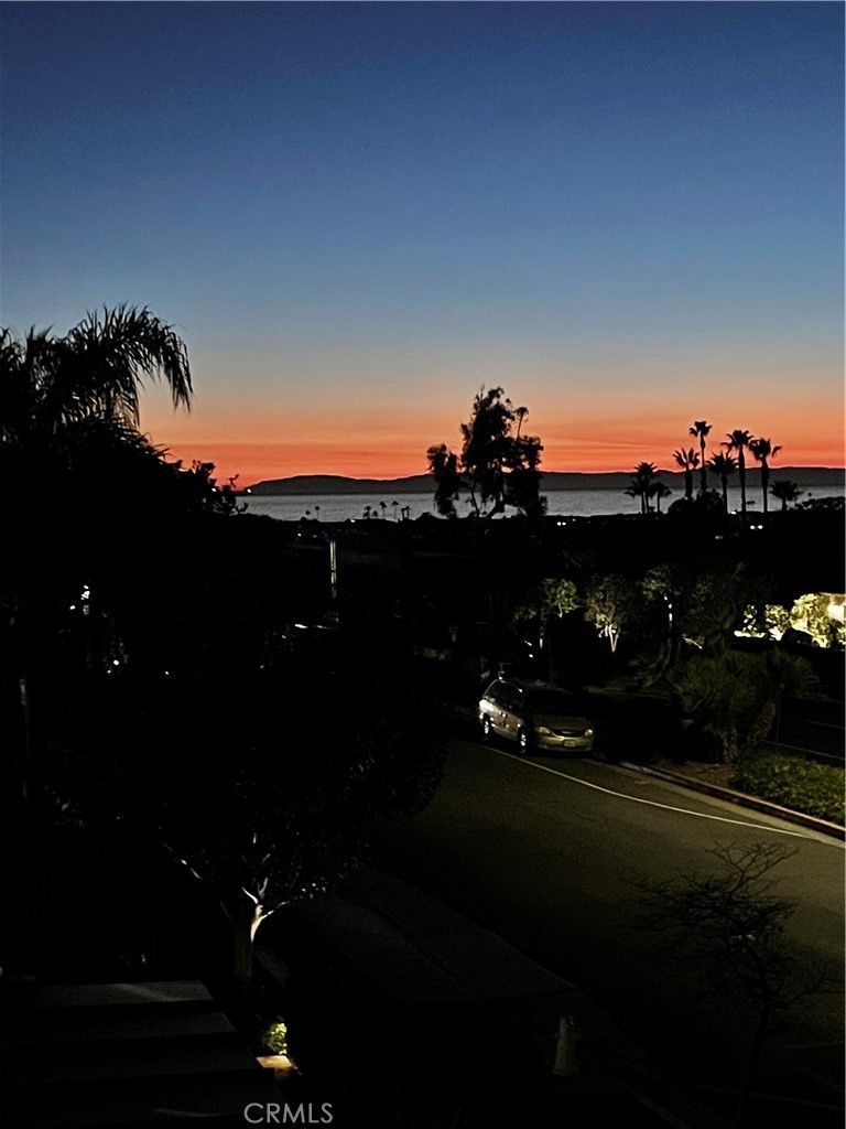 https://media.crmls.org/medias/a8596f91-e341-4b84-92ba-a8f140f9dfd4.jpg?preset=X-Large
