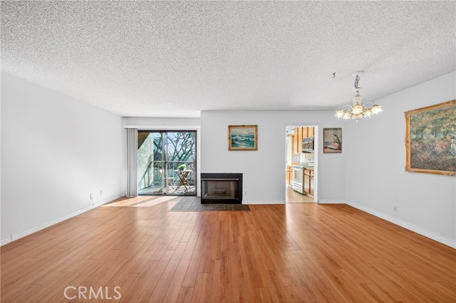 Detail Gallery Image 13 of 45 For 4210 via Arbolada #220,  Los Angeles,  CA 90042 - 2 Beds | 2 Baths