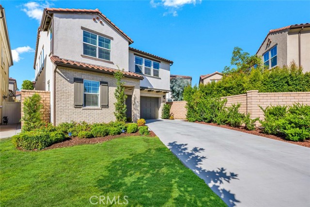 Detail Gallery Image 2 of 59 For 1270 E Providence Loop, Placentia,  CA 92870 - 4 Beds | 4/1 Baths