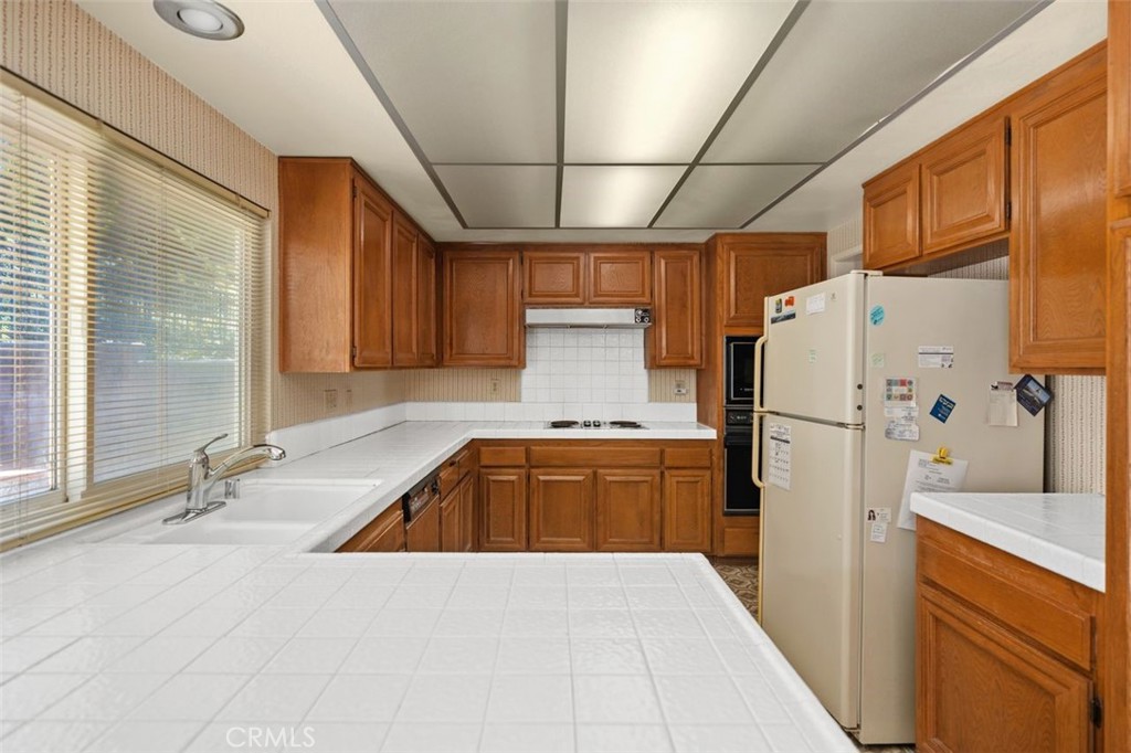 MLS #OC25159783 image #17