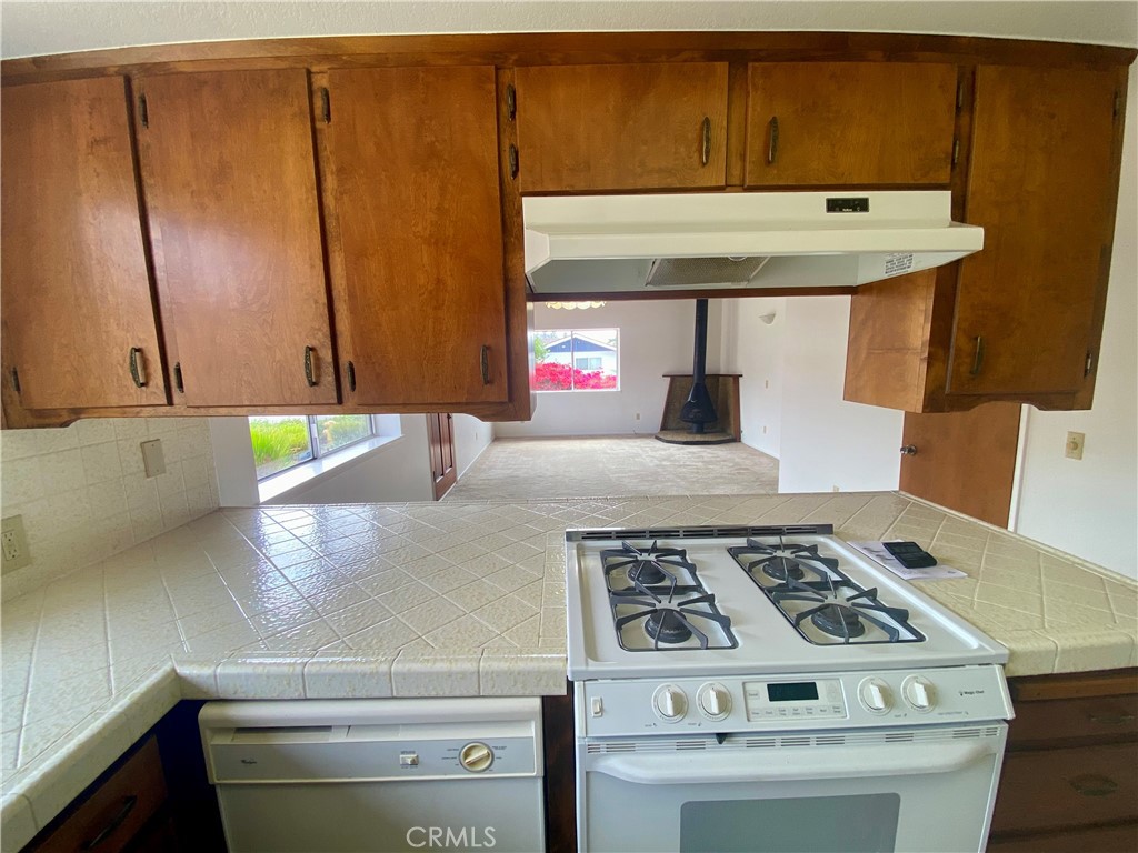 https://media.crmls.org/medias/a85a0c07-4040-4183-9f88-71cbdc07a1b1.jpg?preset=X-Large