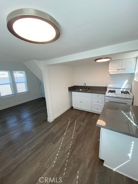 Detail Gallery Image 9 of 11 For 3300 Walnut Grove Ave, Rosemead,  CA 91770 - – Beds | – Baths