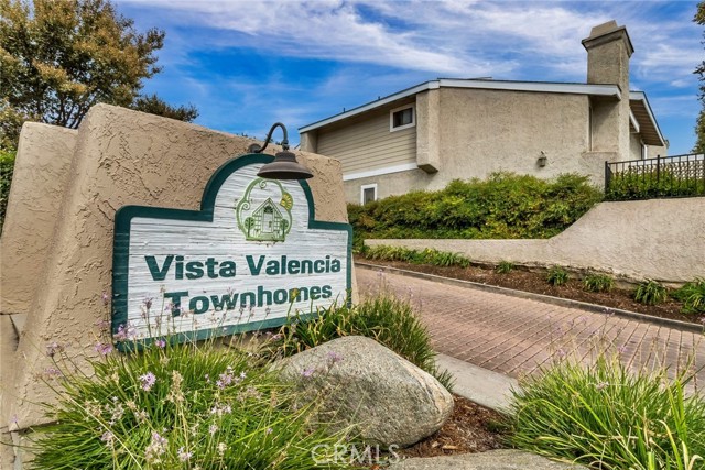 Detail Gallery Image 30 of 41 For 25139 Amberley Way, Valencia,  CA 91355 - 3 Beds | 2/1 Baths