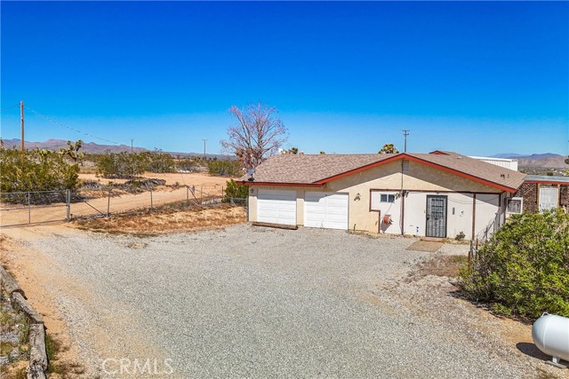 Detail Gallery Image 5 of 61 For 274 Alta Ave, Landers,  CA 92285 - 3 Beds | 2/1 Baths