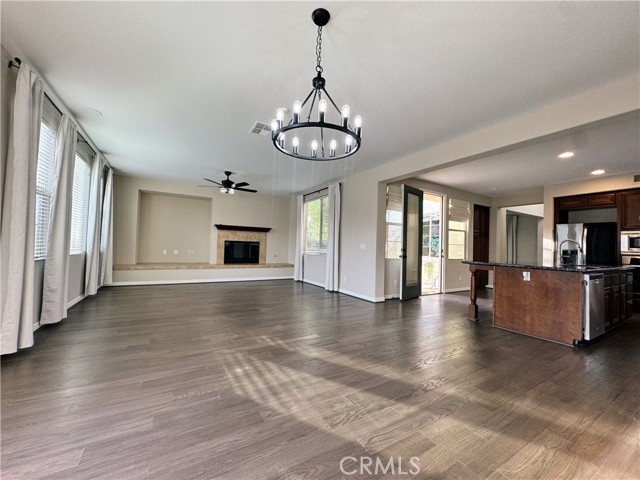 Detail Gallery Image 12 of 27 For 32469 Quiet Trail, Winchester,  CA 92596 - 5 Beds | 4/1 Baths