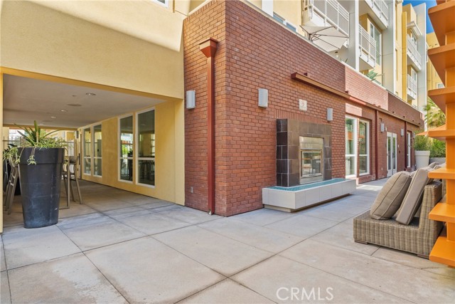 Detail Gallery Image 30 of 34 For 21301 Erwin #206,  Woodland Hills,  CA 91367 - 2 Beds | 2 Baths