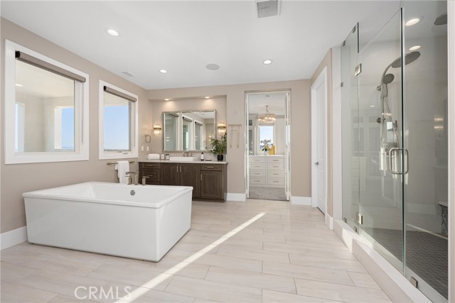 20436 W Liverpool Way, Porter Ranch CA: https://media.crmls.org/medias/a85dc89b-4f31-4b7a-a35e-1315d5aad46a.jpg
