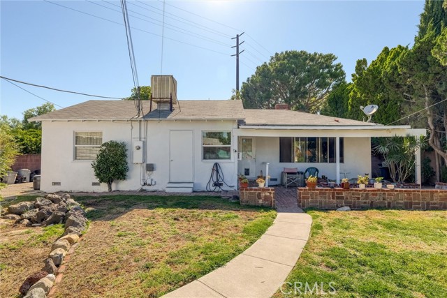 6232 Riverton Avenue, North Hollywood CA: https://media.crmls.org/medias/a85de635-9f69-4501-b5a1-f5d206825ef1.jpg