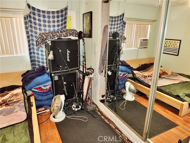 744 Gladys Avenue, Long Beach CA: https://media.crmls.org/medias/a85eb760-585c-4dbf-b421-4cce62b9db33.jpg