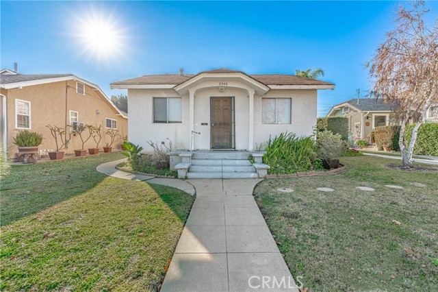 Detail Gallery Image 1 of 1 For 2540 Carlos St, Alhambra,  CA 91803 - 2 Beds | 1 Baths