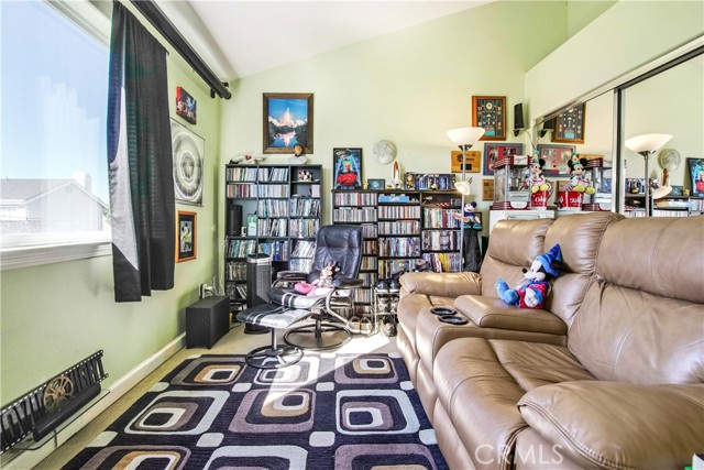 Detail Gallery Image 23 of 29 For 2313 Nelson a,  Redondo Beach,  CA 90278 - 4 Beds | 3/1 Baths