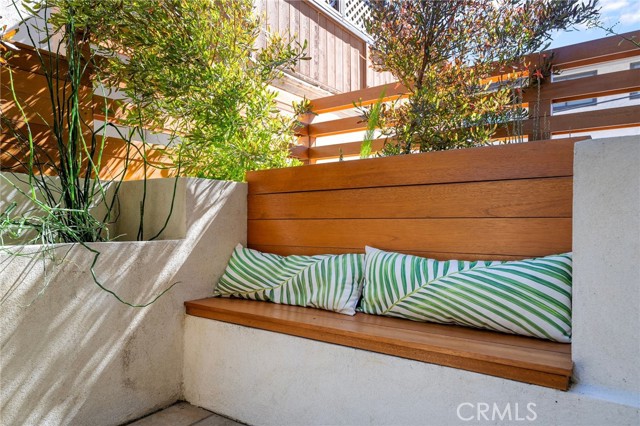 Detail Gallery Image 48 of 53 For 930 15th St #3,  Santa Monica,  CA 90403 - 3 Beds | 3/1 Baths