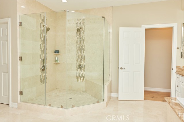 A8612463 3980 447b B912 F192e161d69b