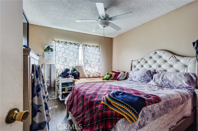 1222 N Placentia Avenue, Anaheim CA: https://media.crmls.org/medias/a8619fd8-96dc-4fcd-aa9a-23fce86936e8.jpg