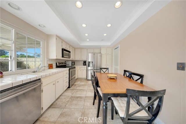 Image 17 of 45 For 5156 Edgemont