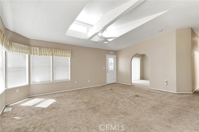 Detail Gallery Image 11 of 30 For 13393 Mariposa Rd. #53,  Victorville,  CA 92392 - 2 Beds | 2 Baths