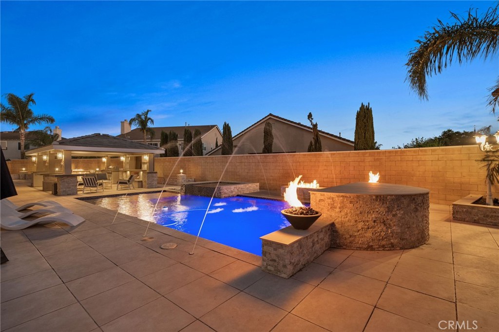 12391 Dakota River Court