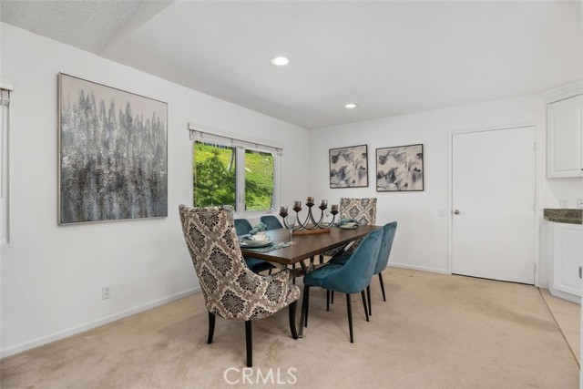 27992 Via Chocano, Mission Viejo CA: https://media.crmls.org/medias/a86438a5-0a0e-4dfd-89ae-5810ed2aaa09.jpg