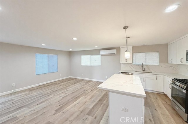 Detail Gallery Image 5 of 11 For 516 E D St a,  Ontario,  CA 91764 - 2 Beds | 1 Baths