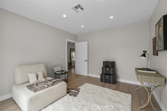 Detail Gallery Image 16 of 41 For 6820 Jellico Ave, Van Nuys,  CA 91406 - 3 Beds | 2 Baths