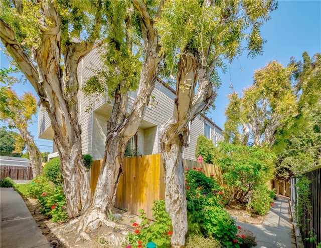 Detail Gallery Image 14 of 41 For 1118 Magnolia St #C,  South Pasadena,  CA 91030 - 3 Beds | 2/1 Baths