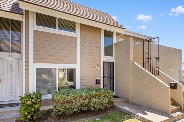 54 Kazan Street, Irvine CA: https://media.crmls.org/medias/a864df89-23e6-446d-bcc6-907621bba82f.jpg