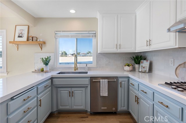 1730 Reed Street, Redondo Beach, California 90278, 4 Bedrooms Bedrooms, ,3 BathroomsBathrooms,Residential,Sold,Reed,SB21208162