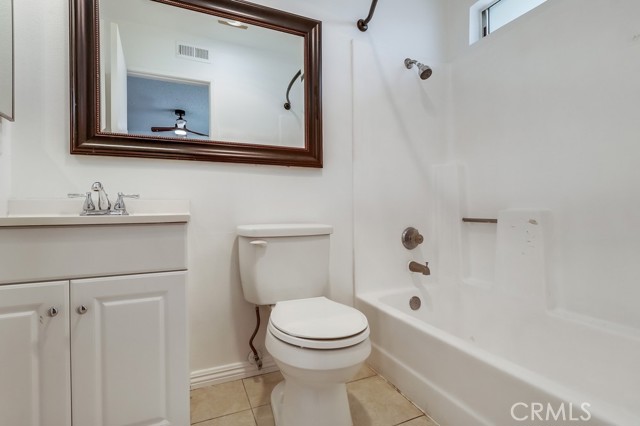 Detail Gallery Image 26 of 31 For 12235 Pine St #5,  Norwalk,  CA 90650 - 2 Beds | 2/1 Baths