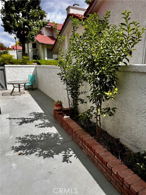 Detail Gallery Image 7 of 11 For 950 Quarterhorse, Oak Park,  CA 91377 - 2 Beds | 2 Baths