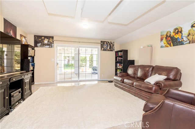 Detail Gallery Image 25 of 41 For 12142 Gerald Ave, Granada Hills,  CA 91344 - 4 Beds | 3 Baths