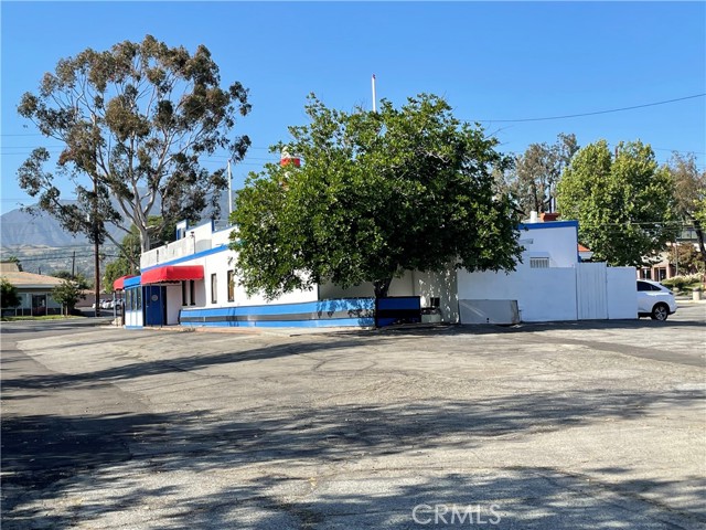 962 W FOOTHILL BLVD, Claremont, California 91711, ,Commercial Lease,For Rent,962 W FOOTHILL BLVD,CRCV23206165