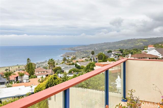 Detail Gallery Image 17 of 47 For 31059 Hawksmoor Dr, Rancho Palos Verdes,  CA 90275 - 5 Beds | 4 Baths