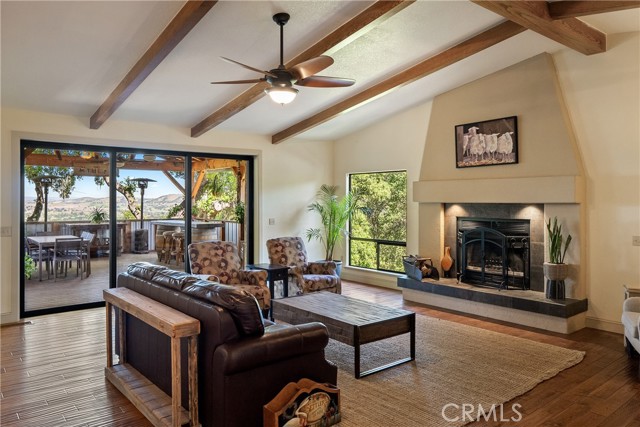 Detail Gallery Image 9 of 46 For 2180 San Fernando, Atascadero,  CA 93422 - 3 Beds | 3 Baths