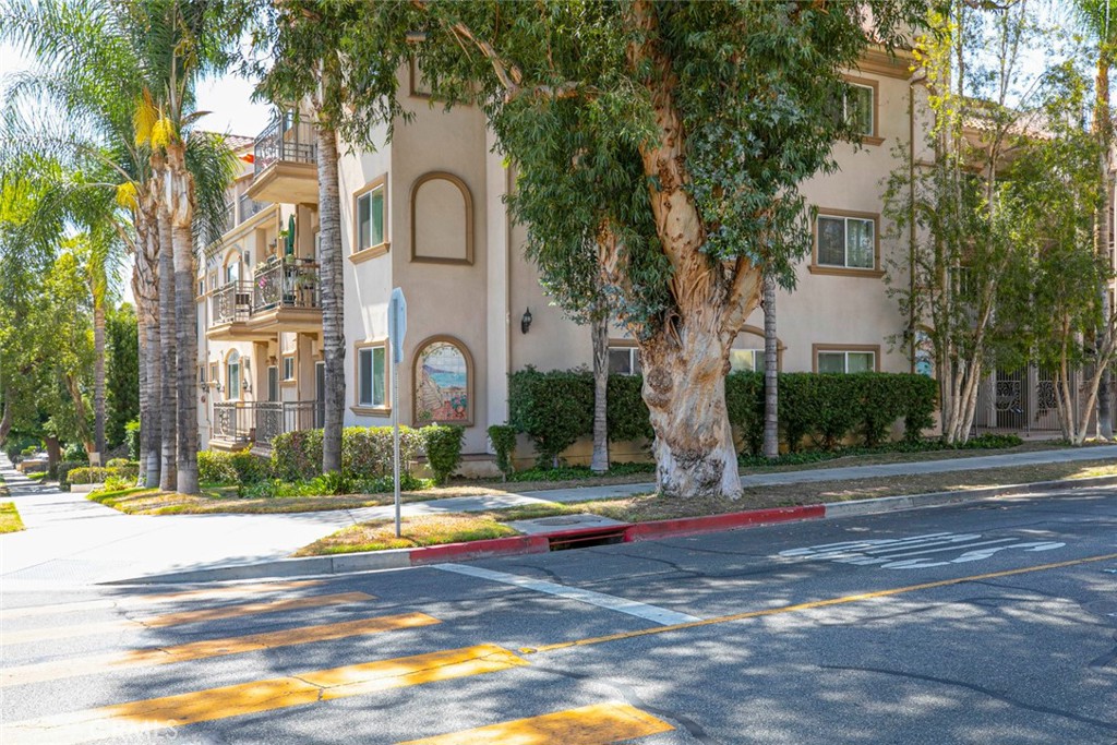 565 E San Jose Avenue 103, Burbank, CA 91501