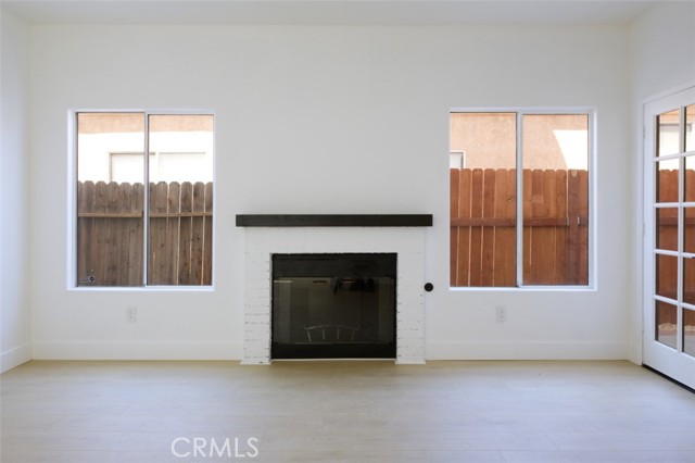 Detail Gallery Image 4 of 43 For 16532 Sir Barton Way, Moreno Valley,  CA 92551 - 3 Beds | 2/1 Baths