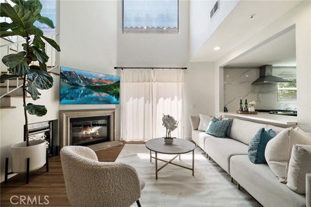 14300 Terra Bella Street, Panorama City CA: https://media.crmls.org/medias/a868253a-6263-430b-9cdf-3da8f562b40c.jpg